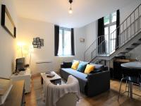 Bel Appartement T2 Duplex en Hyper Centre, 3*, Parking, 4 Pers., Proche Thermes et Commerces - FR-1-608-233 - B&B