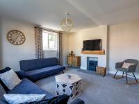 B&B Bridgwater - Pass the Keys Stunning 3 Bedroom Home with Free Parking - Bed and Breakfast Bridgwater