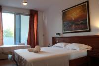 Camera Matrimoniale con Letto Supplementare