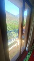 Tweepersoonskamer met 2 Aparte Bedden en Balkon