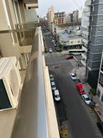 Alucinante departamento en La Perla 3 ambientes con aire acondicionado y calefacción central con cochera cubierta - Chambres d'hôtes Mar del Plata