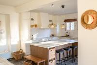 Rafia Loft Loutraki - Heated Pool & Billiard I Beach - B&B Loutraki