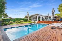 Holiday Haven with Pool - Bed and Breakfast Sorrento