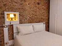 PIAZZETTA la MADDALENA 2 - B&B Savona