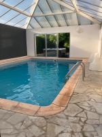 Gîte familial avec spa privatif & piscine chauffée - Ferienwohnung Belleray