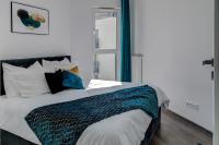 Garbary 104 - Modern Apt near Old Town - King Bed - Free Parking - B&B Poznań