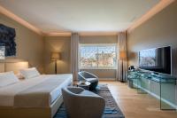 Junior Suite with City View
