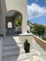 Beautiful House in Front of the Sea - B&B Gázi