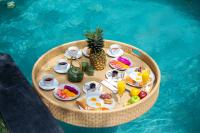 Private 7 Bed, 7,5 Bath, Hazel Villa with Pool, close to the beach - B&B