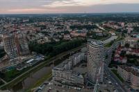 Capital Towers - UNIQUE Apartments 4YOU - 18 piętro z pięknym widokiem na centrum Rzeszowa - Chambres d'hôtes Rzeszów