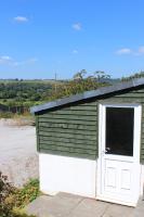 Poplar Lodge, Dee Valley Stays - cosy microlodge with detached private shower & WC - B&B Corwen