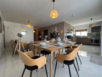 Brand new apartment 2 mins from Seafront - B&B San Pawl il-Baħar