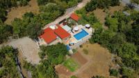 Villa Melita - Heated pool, Speed Internet within Nature Park - Chambres d’hôtes Zagvozd