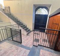 Esclusivo Cortile Duca D'Aosta ai piedi dell'ETNA - B&B Viagrande