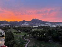 Hill View Benalmadena Appartment with fresh renovation - B&B Benalmádena