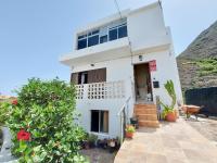 Casa Ana con Jardin - B&B