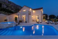 Villa La Residenza - Heated pool - Chambres d’hôtes Podstrana