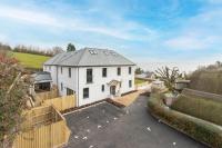 Stunning Coastal Apartment in Maidencombe with Sea Views & Garden - B&B