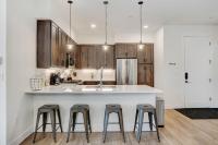 New Luxury Loft 206 I Huge Hot Tub I Great Views I Best Price I FREE Adventures Daily - B&B