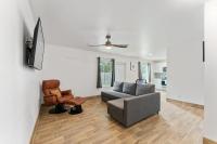 Coolidge 3bd 2ba upgraded apartment with amenities - Bed and Breakfast