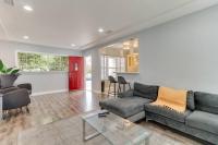 Picfair Village Modern Glam House - B&B