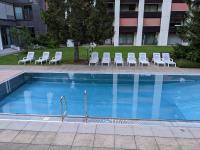 Modern renoviert mit Hallenbad + Fitness - Ferienwohnung Laax