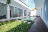 Villa Akmali Seminyak Drupadi 2 Bedrooms w/Pool 5mins to Beach - Chambres d'hôtes Seminyak