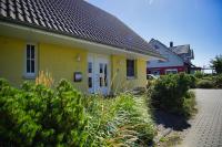 nah am Meer, ruhige Lage, gratis Nutzung vom AHOI Erlebnisbad und Sauna in Sellin - Haus Inselblick FeWo 01 - Chambres d'hôtes Ostseebad Göhren