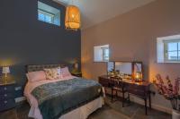 Coach House Cottage on the shores of Lough Corrib - Chambres d'hôtes Galway