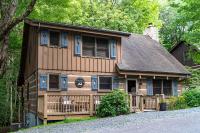 Creekside Cabin - Seven Devils,NC - Pet-Friendly, Close to Hiking & Fishing, and Family Games! - Chambres d’hôtes