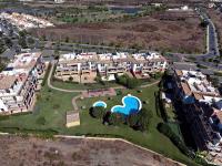 Apartamento con vistas a la piscina