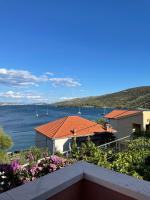 Two-Bedroom Apartment with Balcony and Sea View