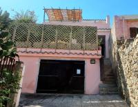 Stylish home with views 4 min walk to the beach!! - B&B
