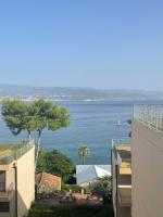 Casa Cannoni - Delizioso Appartamento Fronte Mare vista Stretto di Messina - Chambres d'hôtes Messine