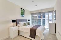 B&B Londres - Riverside apartment minutes from Elizabeth line - Bed and Breakfast Londres