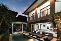 Villa C31 Seminyak - B&B