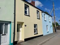 Min Yr Afon, A charming Laugharne Cottage, close to Castle, Estuary & Cafés - Chambres d’hôtes Laugharne