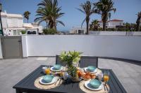 B&B Corralejo - Apartment Family 1 Beachfront Corralejo By Holidays Home - Bed and Breakfast Corralejo