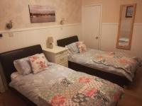 Camera Doppia con Letti Singoli