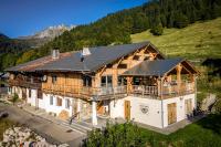 Luxury Chalet, stunning views with hot tub & sauna - Ferienwohnung