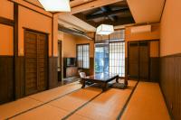 Twin Room with Private External Bathroom