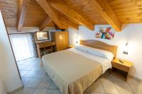 Kleine Tweepersoonskamer met 1 of 2 Bedden