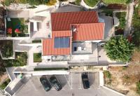 Apartmani D & J - B&B