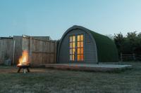 Glamping in Wiltshire the Green Knoll is a charm - Chambres d’hôtes Chippenham