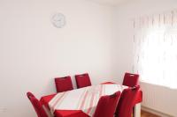 Basic Dreibettzimmer mit Gemeinschaftsbad