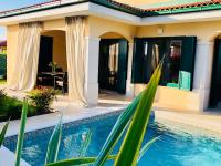 Private Villa "San Servolo House" with sea view and private pool - B&B Buie