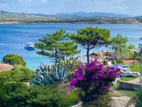 B&B La Maddalena - CASA MUGHETTO - seafront, private sea access and swimming pool - Bed and Breakfast La Maddalena