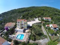 One-Bedroom Apartment with Pool View