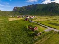 Unstad cabin with seaview - B&B Unstad