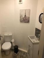 Beautiful historic 1870 home fully renovated & modernised - Bed and Breakfast Belfast